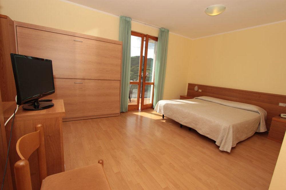 Park Hotel Faver Tremosine Ngoại thất bức ảnh