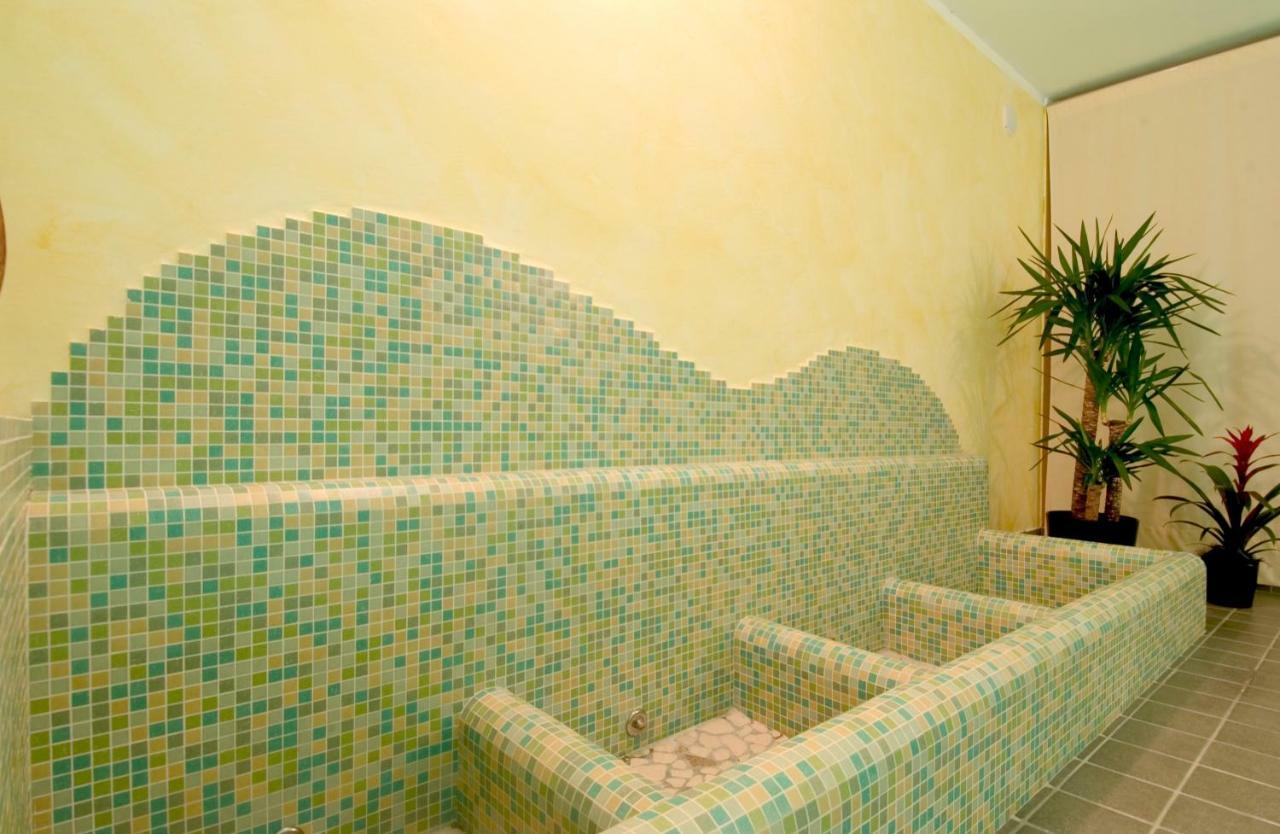Park Hotel Faver Tremosine Ngoại thất bức ảnh