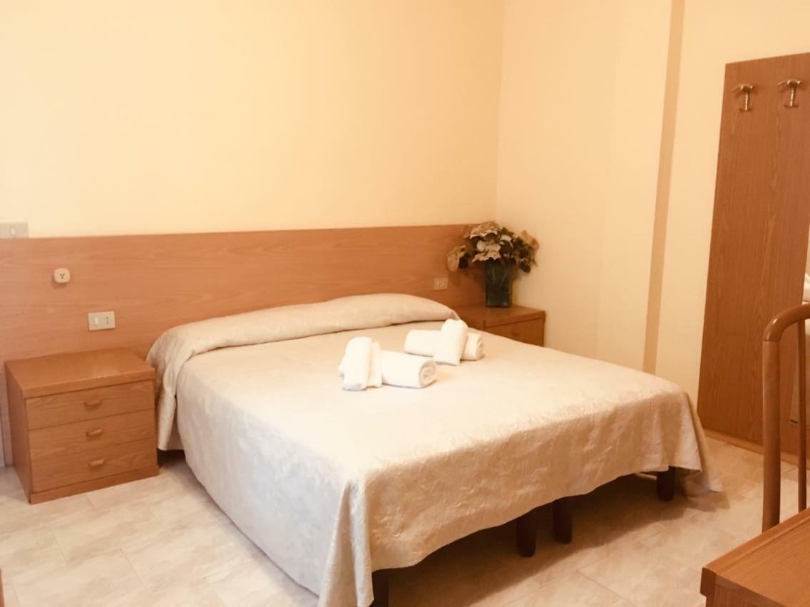 Park Hotel Faver Tremosine Phòng bức ảnh